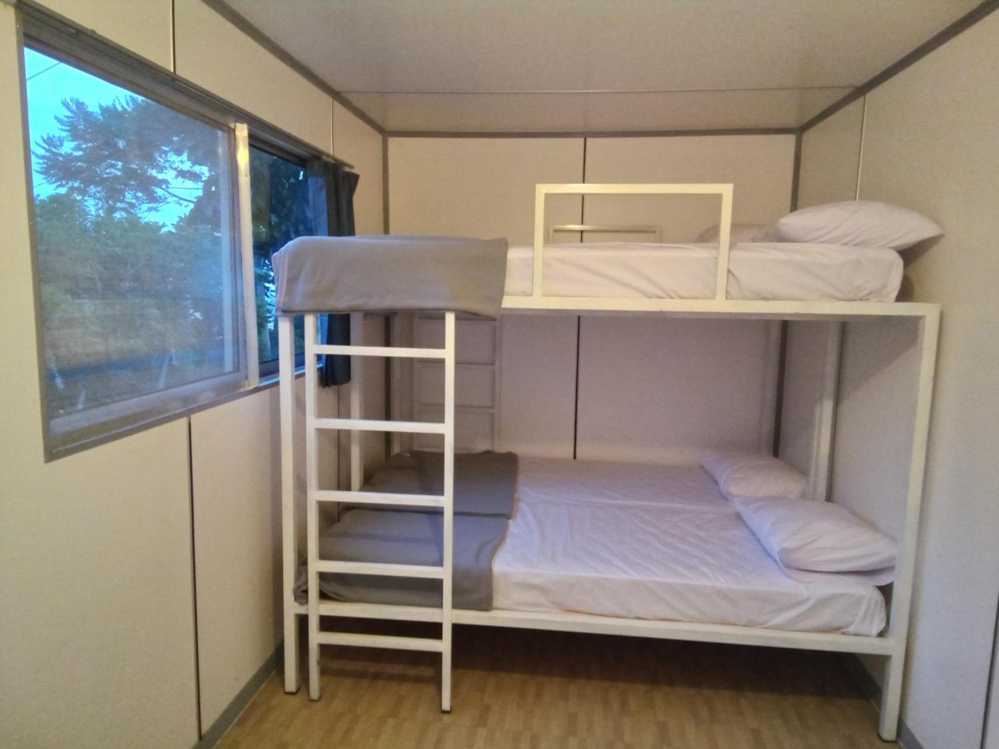 Hotel Bukit Pinus Tegalharendong Bagian luar foto